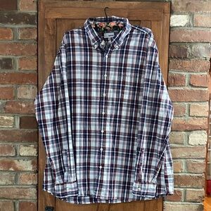 Sonoma Men's Navy and White Plaid Button-Down Shirt